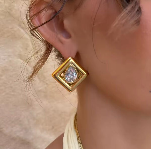 Donna Earrings CGE06