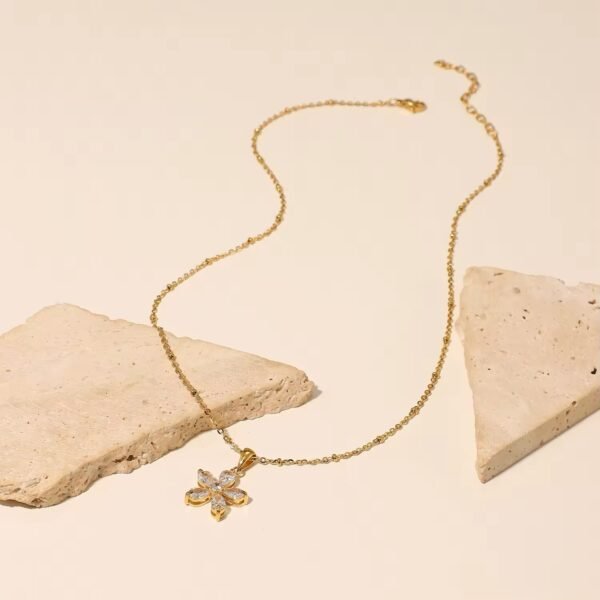 Flora Floral Necklace CGN07