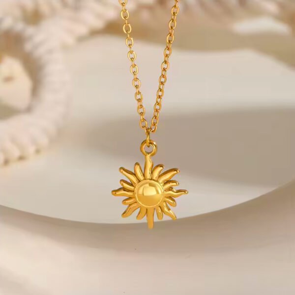 Sunny Minimalist necklace Sunny minimalist necklace