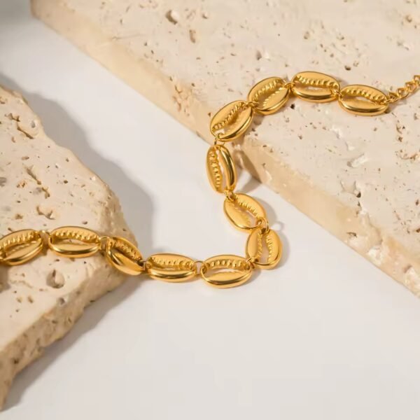 Owo Cowrie Bracelet CGB07