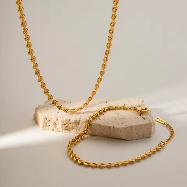 Heart Braid Necklace and Bracelet Set CGN01