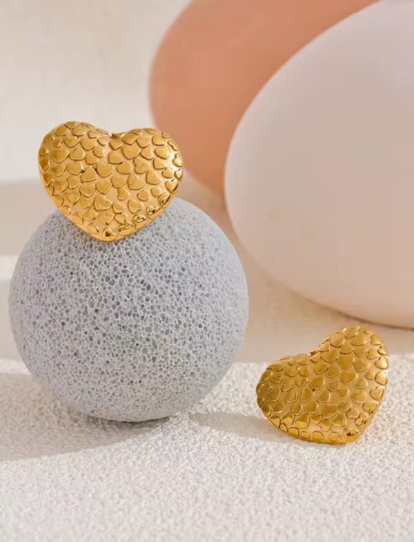 Amor Heart Earrings Amor Heart Earrings