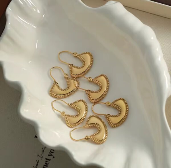 Tarnish free jewelry stainless steel jewelry rings earrings necklaces bracelets