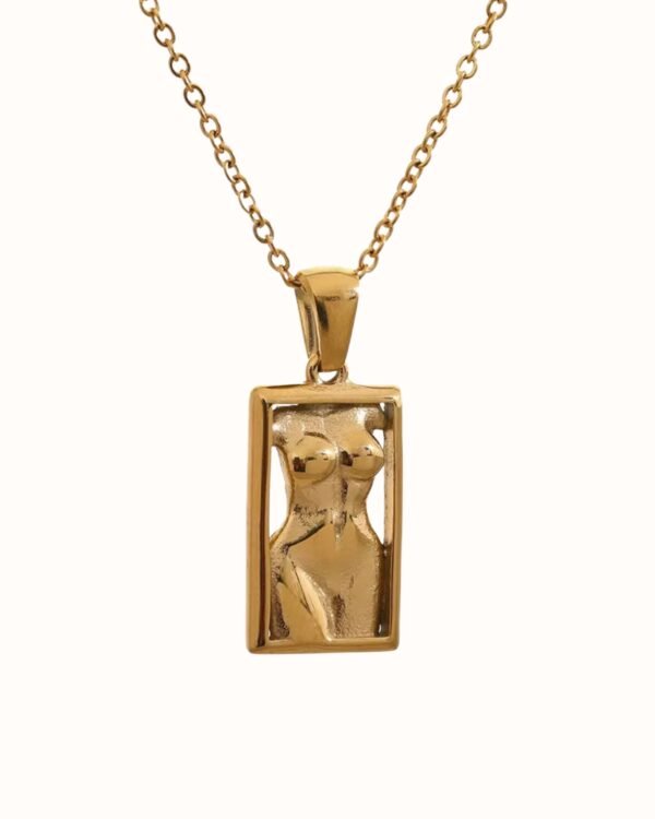 'I Am Woman' Necklace